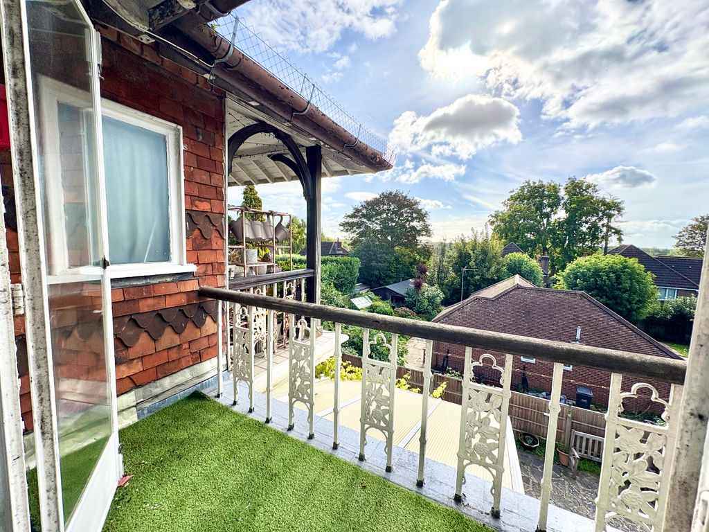 Property photo 3 of 6 Balcony