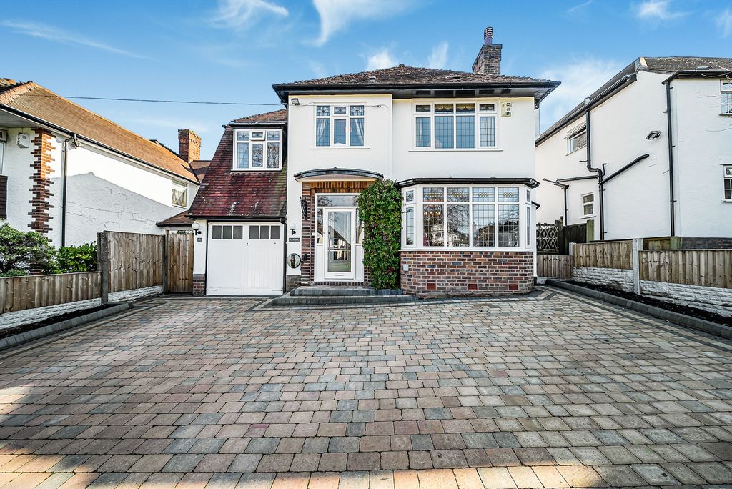 Property photo 1 of 37