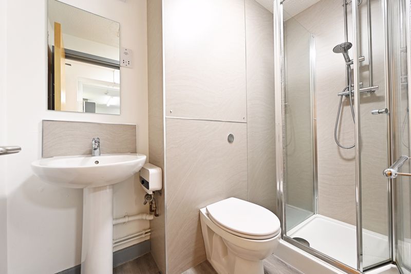 Property photo 3 of 12 Bathroom