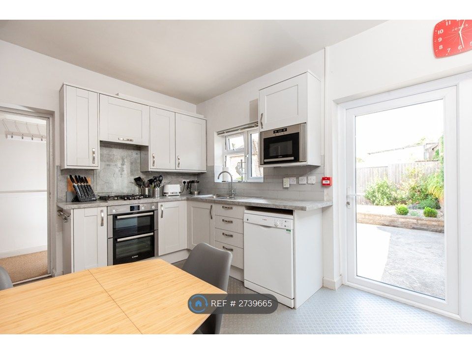 Property photo 1 of 35