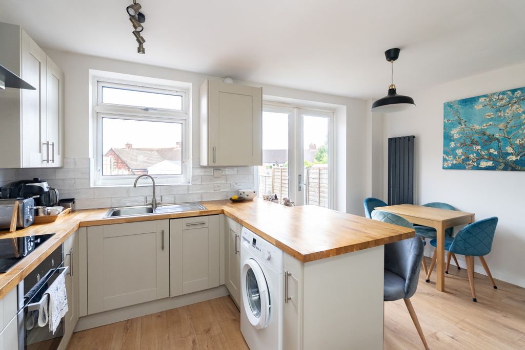 Property photo 1 of 11 Dsc00750