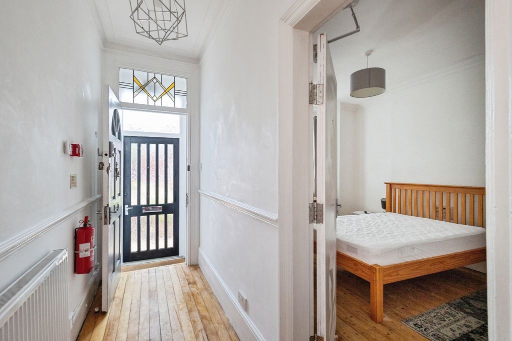 Property photo 2 of 31 Pbox-Img.Jpg