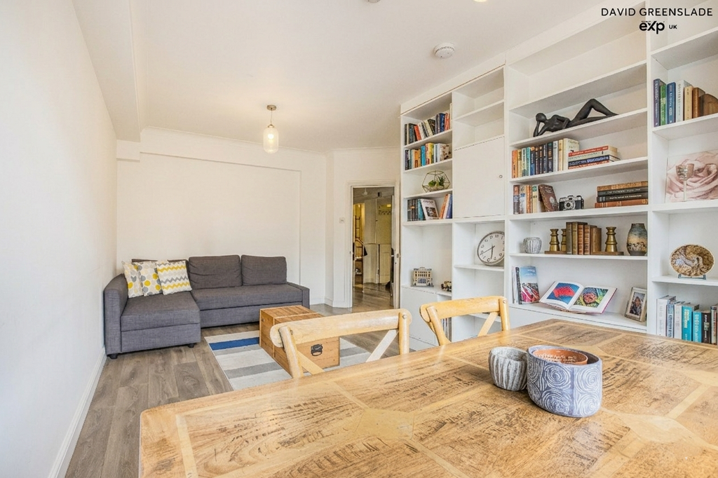 Property photo 3 of 25