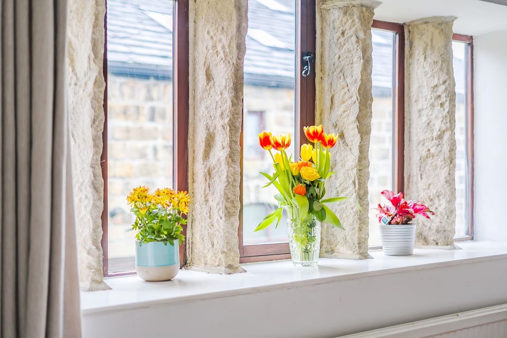 Property photo 3 of 22 Mullion Windows