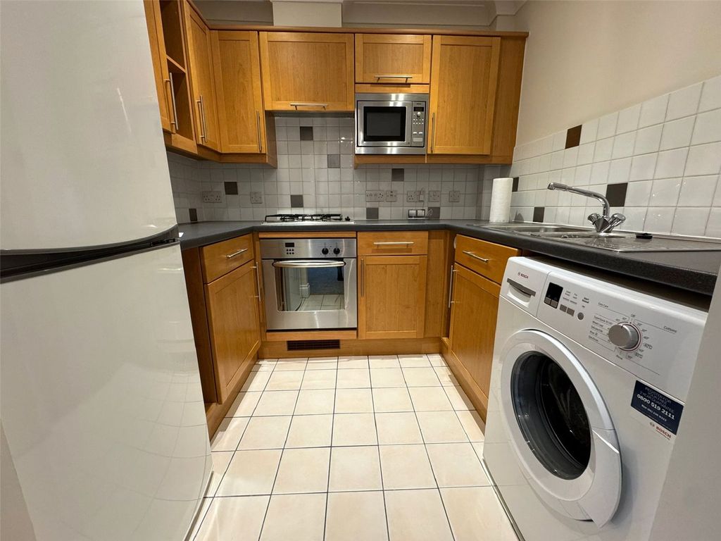 Property photo 3 of 9 Picture No. 01