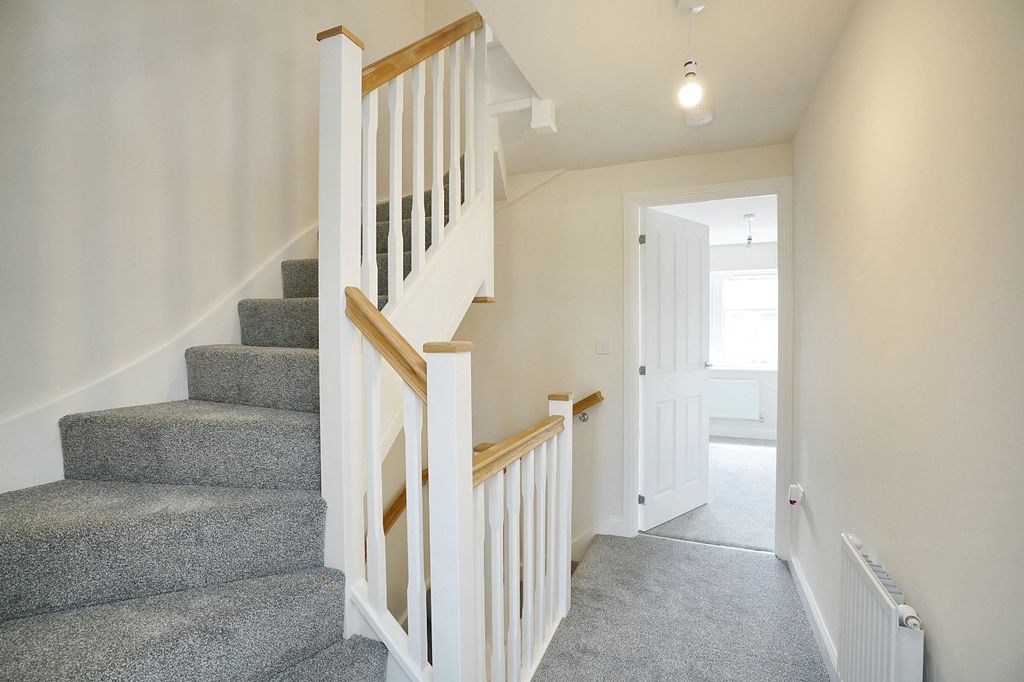 Additional image 9 of 4 bed end terrace house to rentWhite Lias Way, Upper Lighthorne, Leamington Spa, Warwickshire CV33