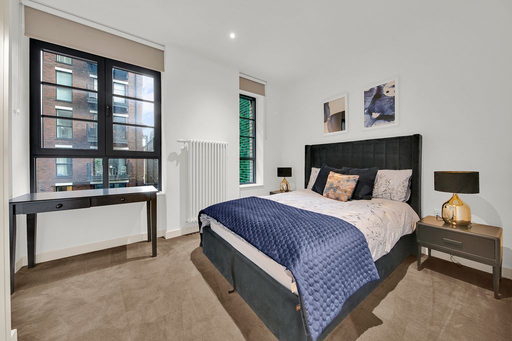 Property photo 3 of 28