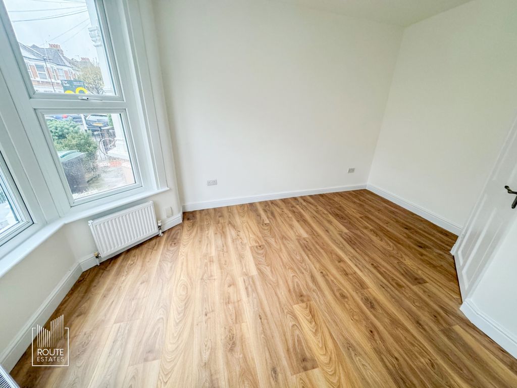 Property photo 3 of 12 Photo 2