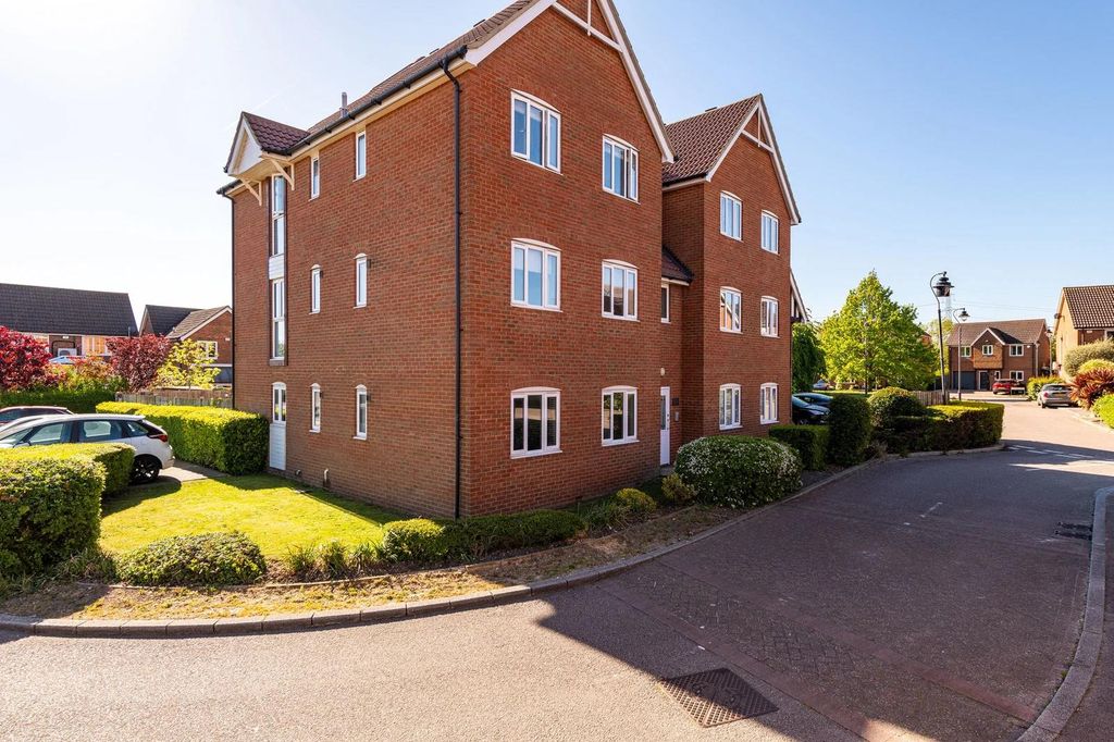 Property photo 1 of 16