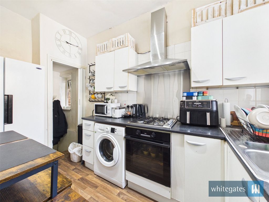Property photo 3 of 16 Picture No. 08