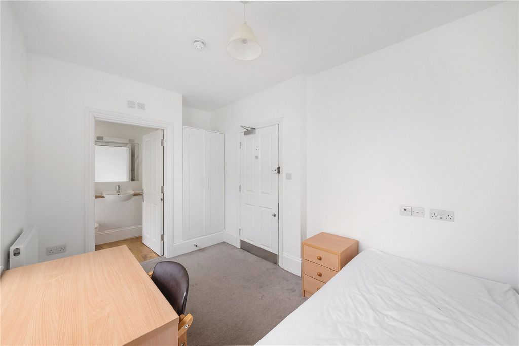 Property photo 1 of 8 Picture No. 03