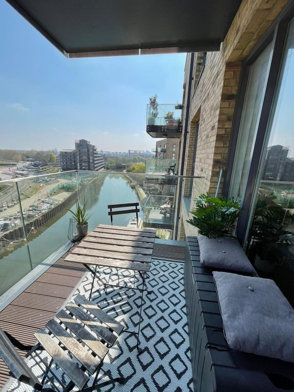 Property photo 3 of 12