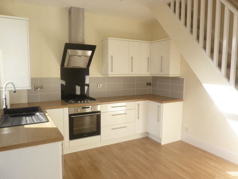 Property photo 3 of 13 Photo 4