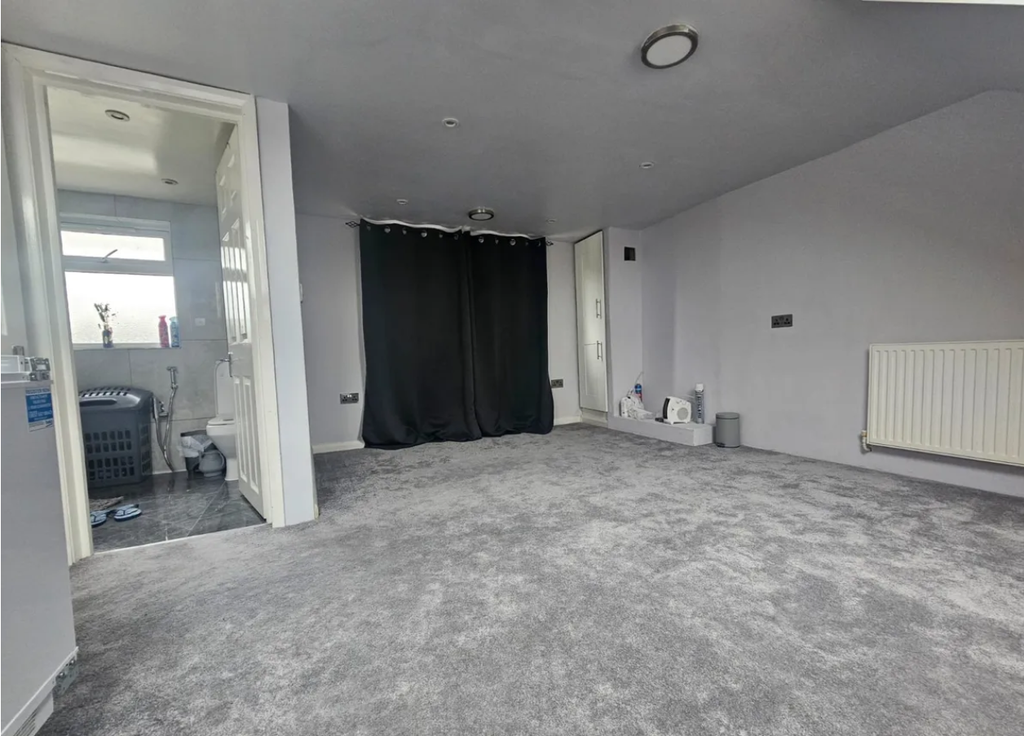 Property photo 2 of 4
