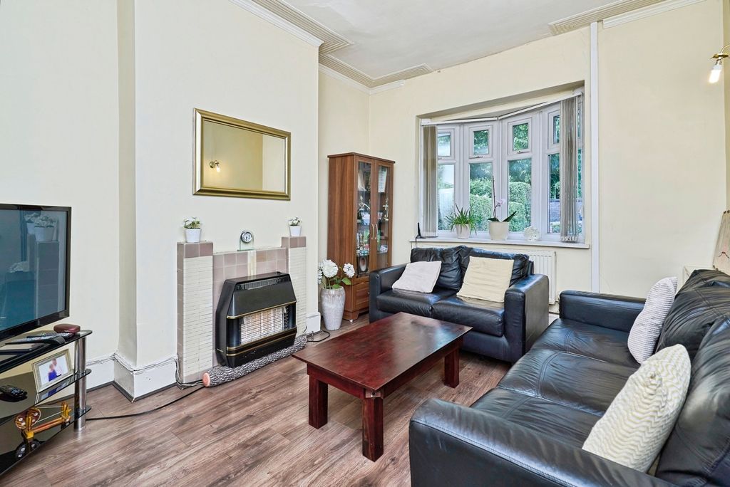 Property photo 2 of 18 Pbox-Img.Jpg