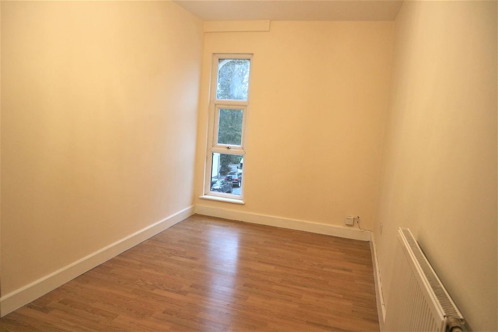 Property photo 3 of 9 03.Jpg