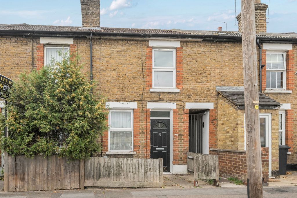 Property photo 1 of 18