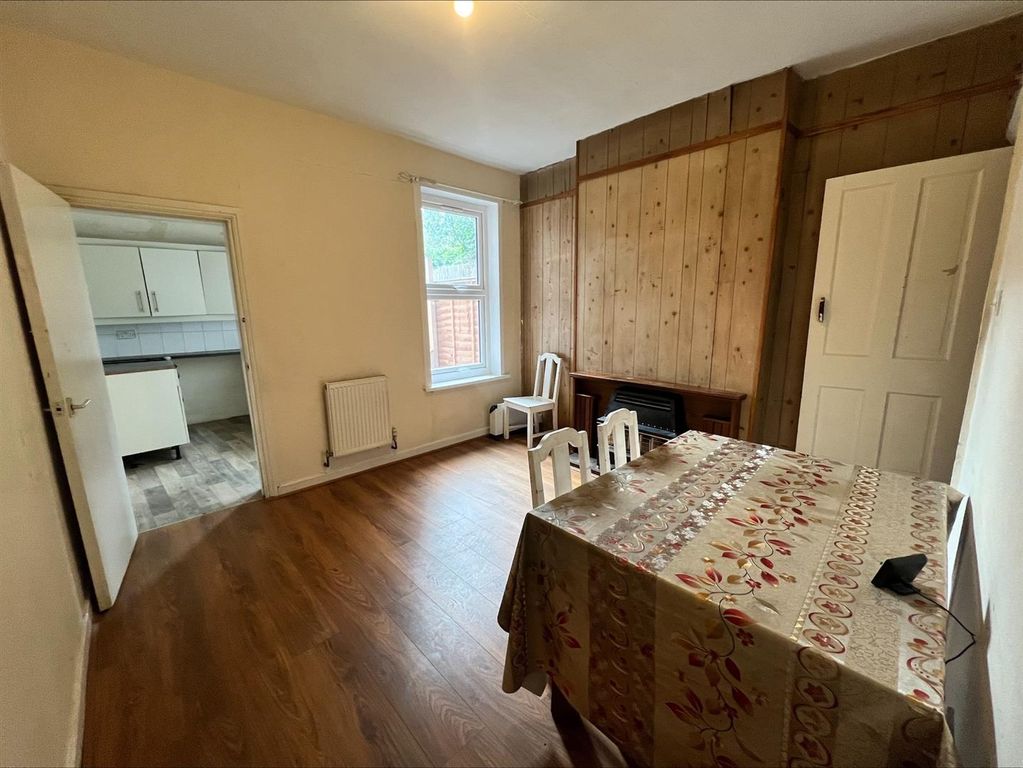 Property photo 2 of 10 Dining Room.Jpeg