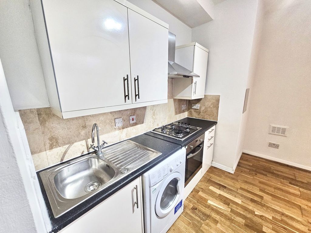 Property photo 2 of 4 Image