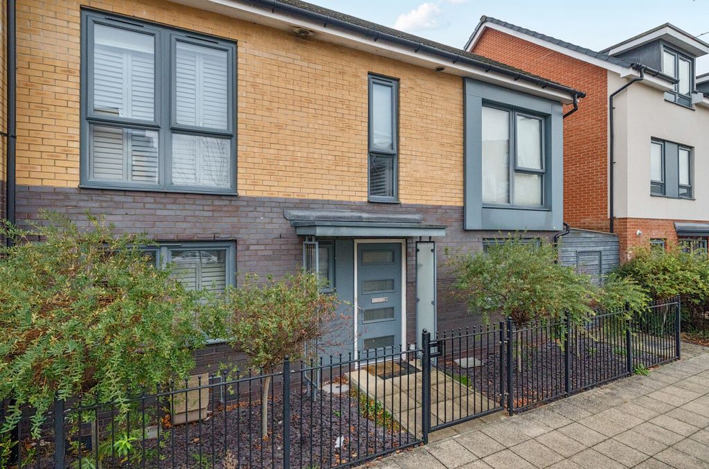 Property photo 1 of 20 1375708-3-690B8d6...