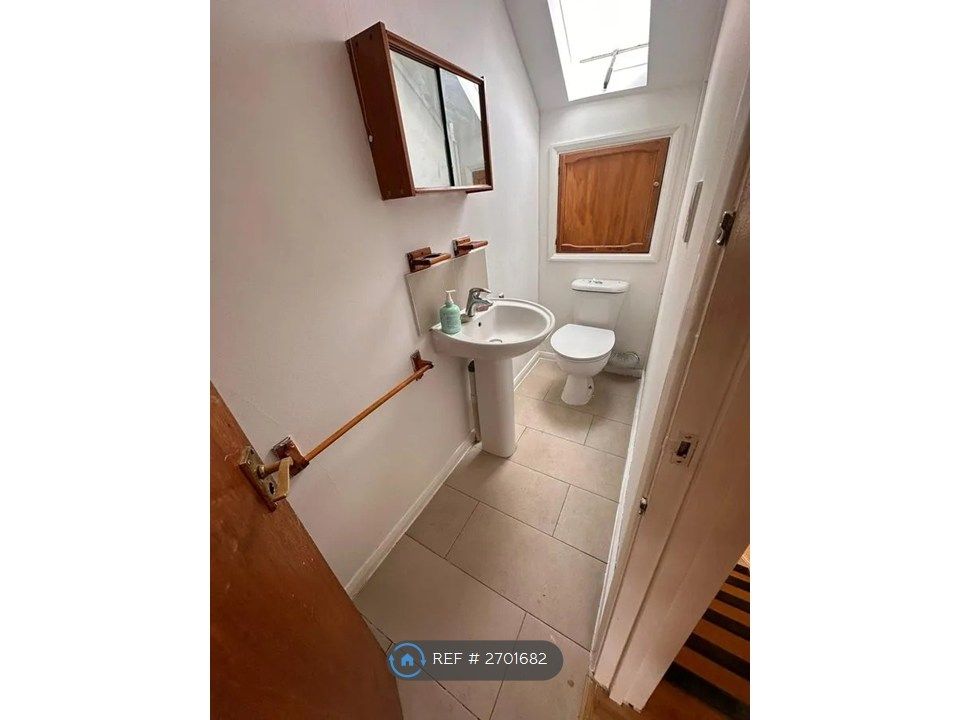 Property photo 3 of 3