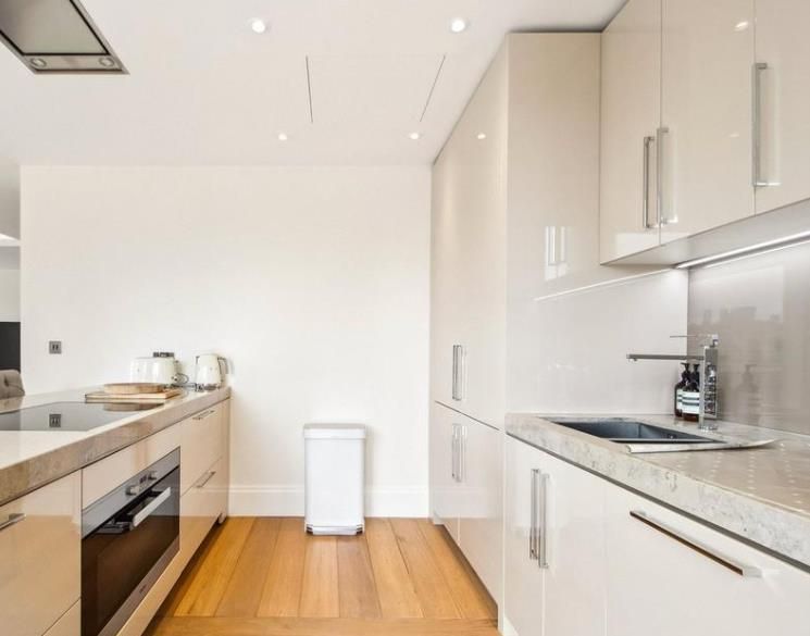 Property photo 2 of 6 1 Boydell Court 2 18.11.Png