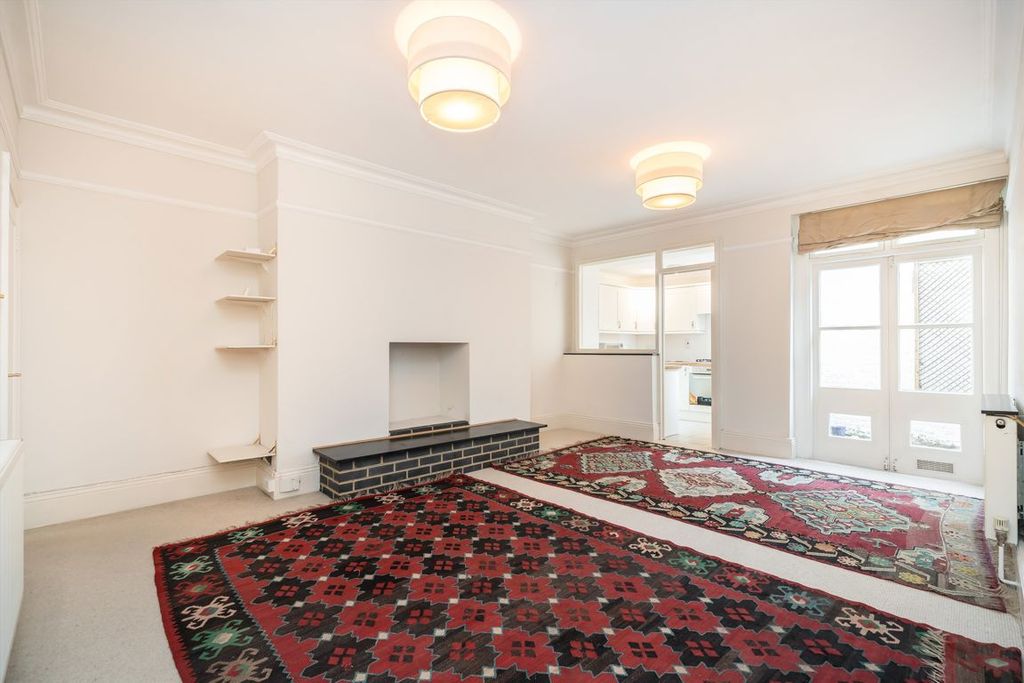 Property photo 3 of 7