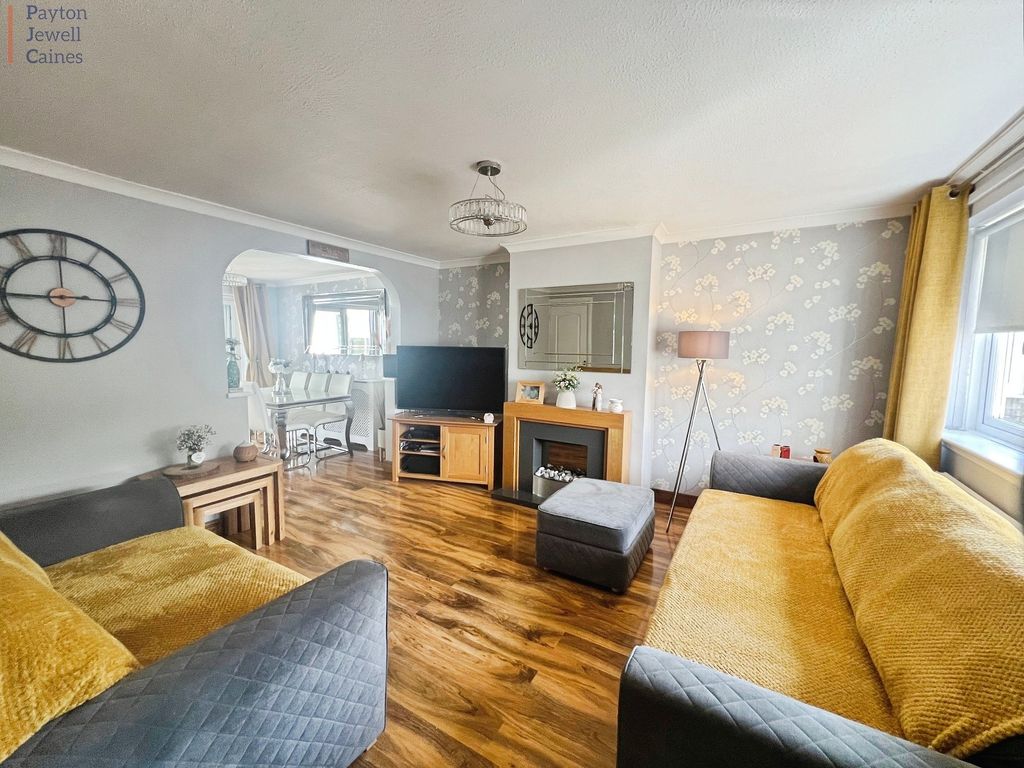 Property photo 2 of 18 Not Specified