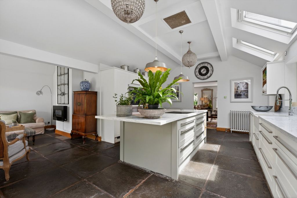 Additional image 6 of 6 bed country house for saleStanklyn Lane, Stone, Kidderminster Worcestershire DY10
