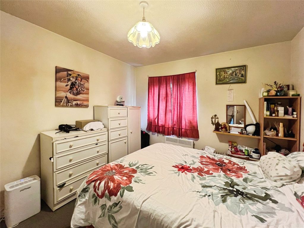 Property photo 2 of 8 Picture No. 03