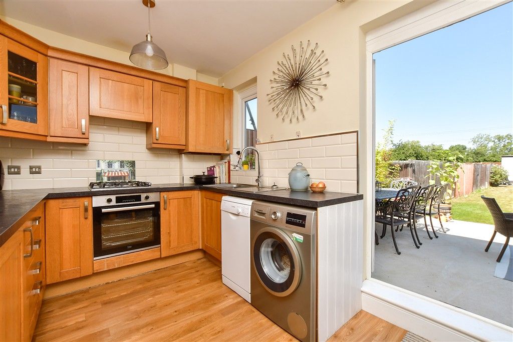 Property photo 3 of 14 Kitchen