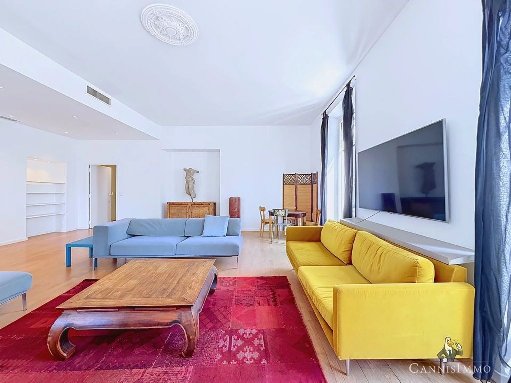 Property photo 1 of 21 Cannes City Center Rare Character Apartment 221m2 5 Minutes From The Croisette
