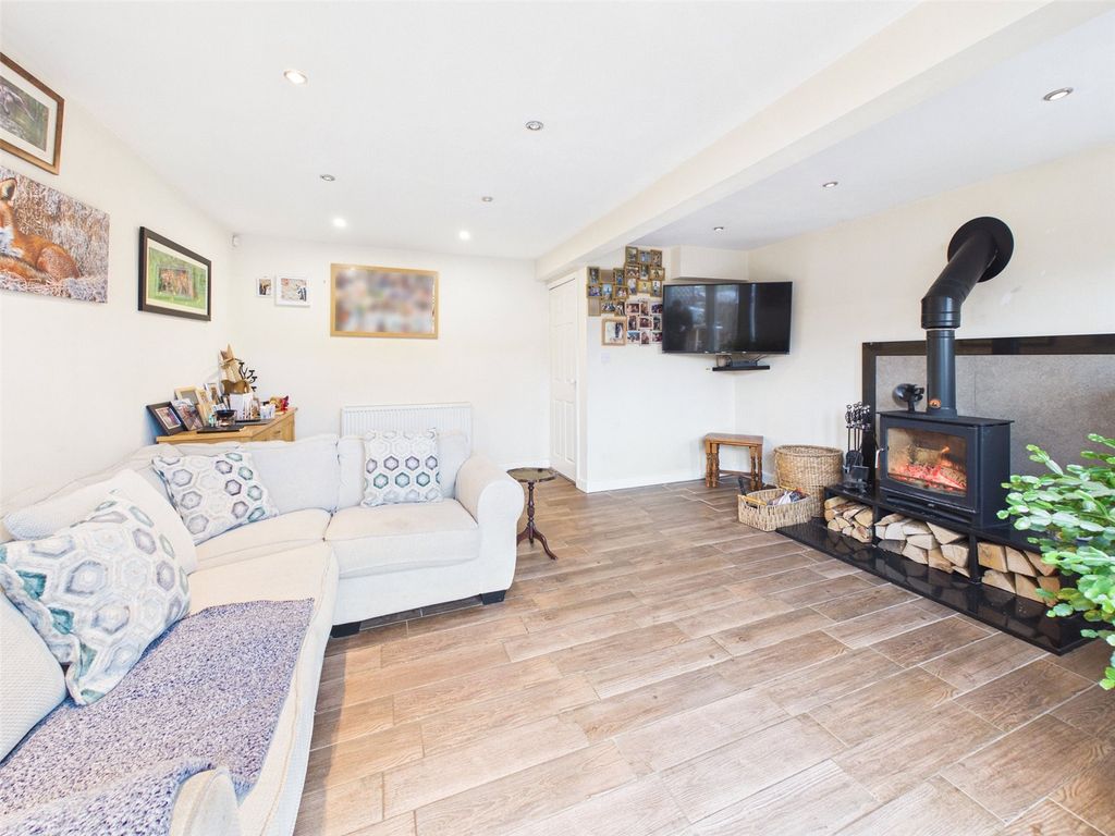 Property photo 3 of 14 Picture No. 25