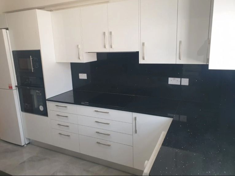 Property photo 3 of 18 1059773