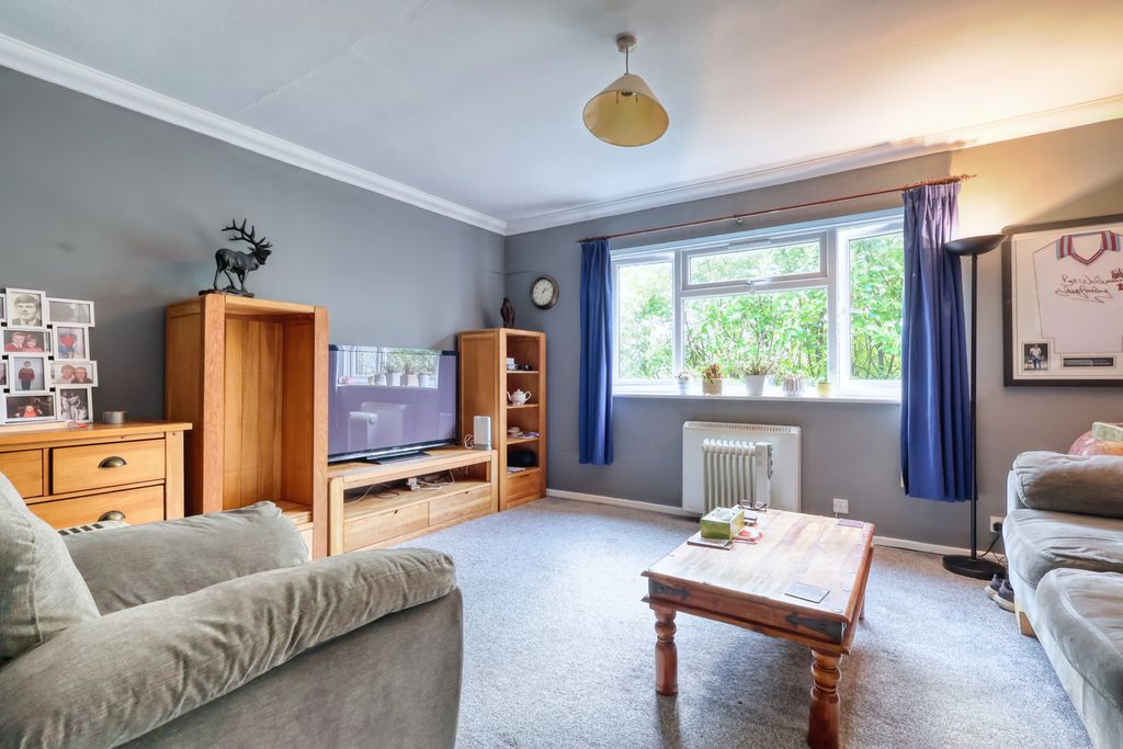 Property photo 2 of 6 Picture No. 02