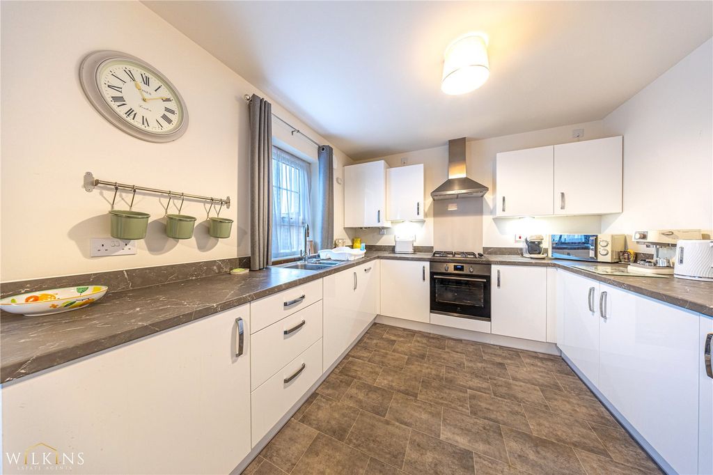 Property photo 3 of 36 Picture No. 09