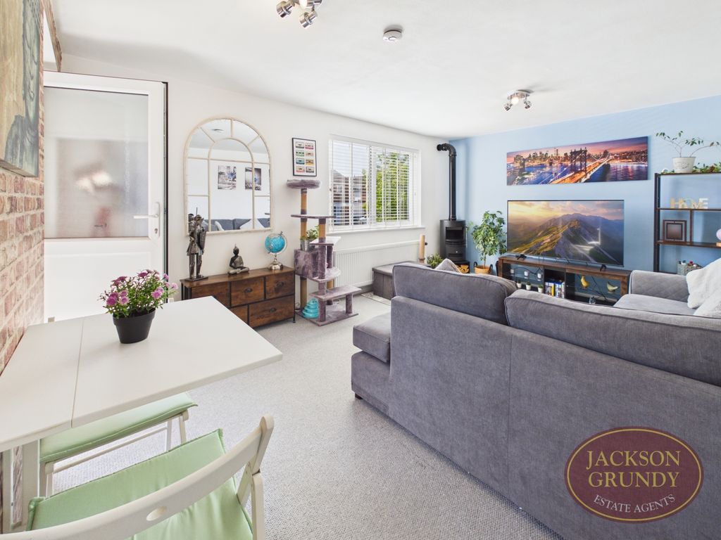 Property photo 2 of 9 Porlock Close