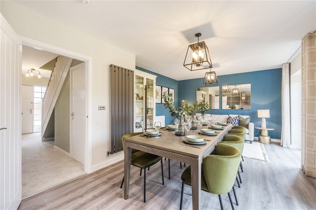 Property photo 3 of 8 Dining Area
