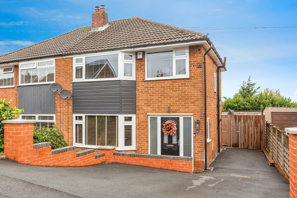 Property photo 1 of 17