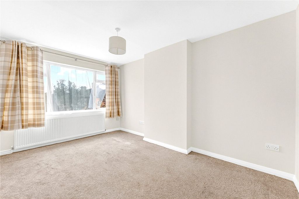 Property photo 2 of 13 Picture No. 14