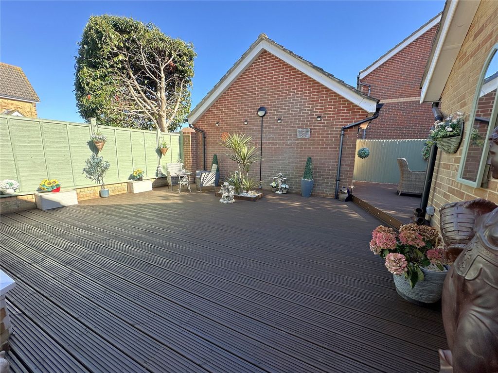 Property photo 2 of 13 Picture No. 01