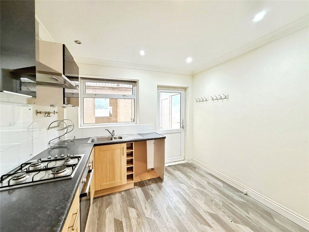 Property photo 2 of 14 Picture No. 03