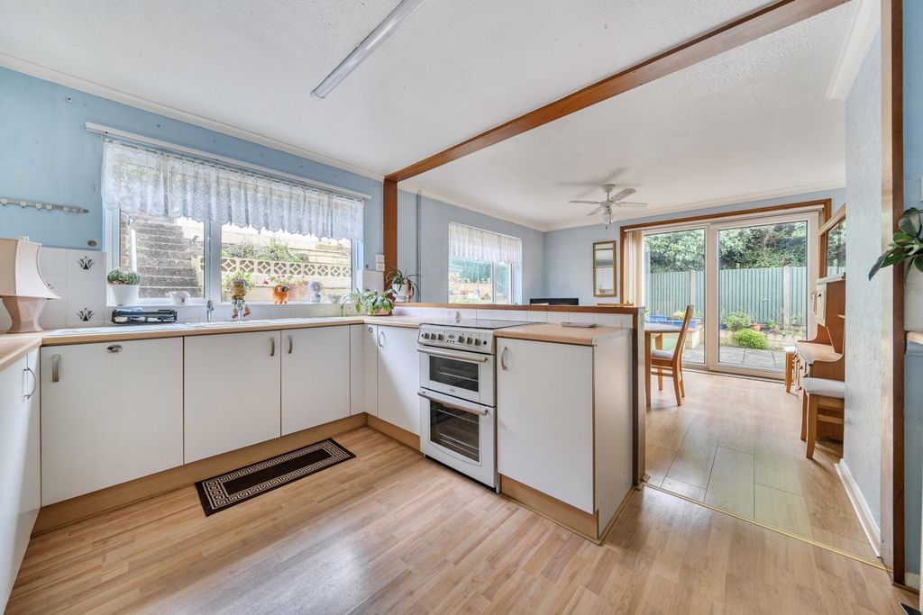 Property photo 2 of 22 Kitchen Diner