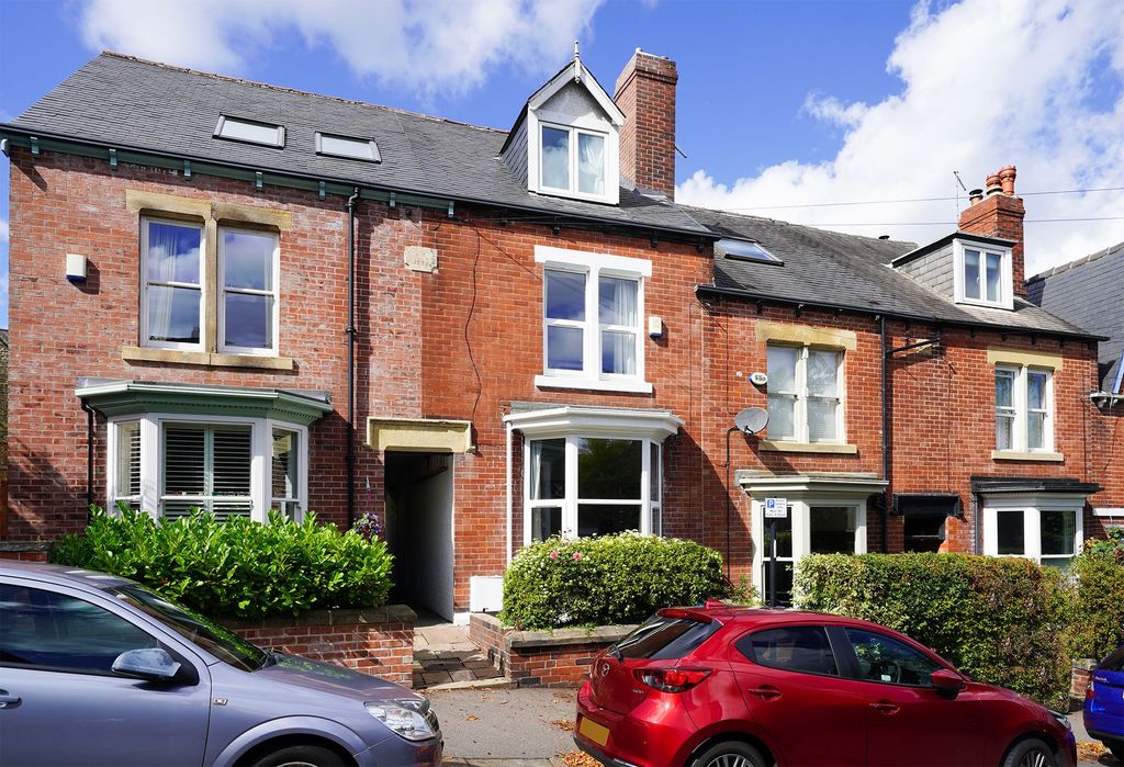 Property photo 1 of 24