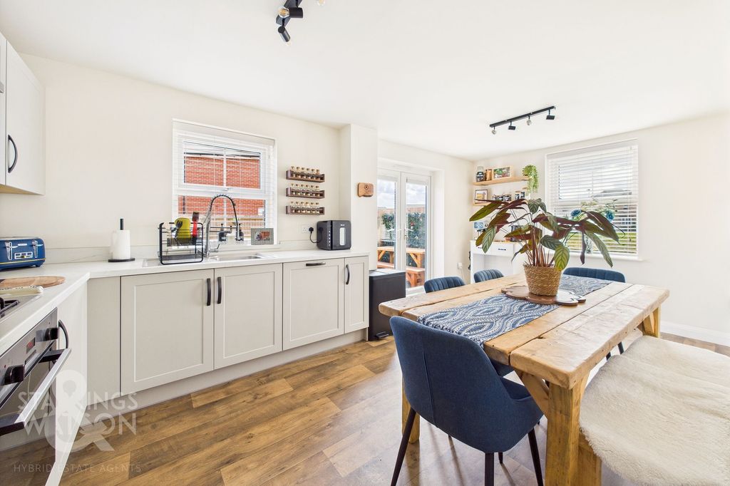 Property photo 2 of 24