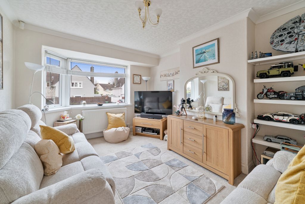 Property photo 3 of 14 Gallery