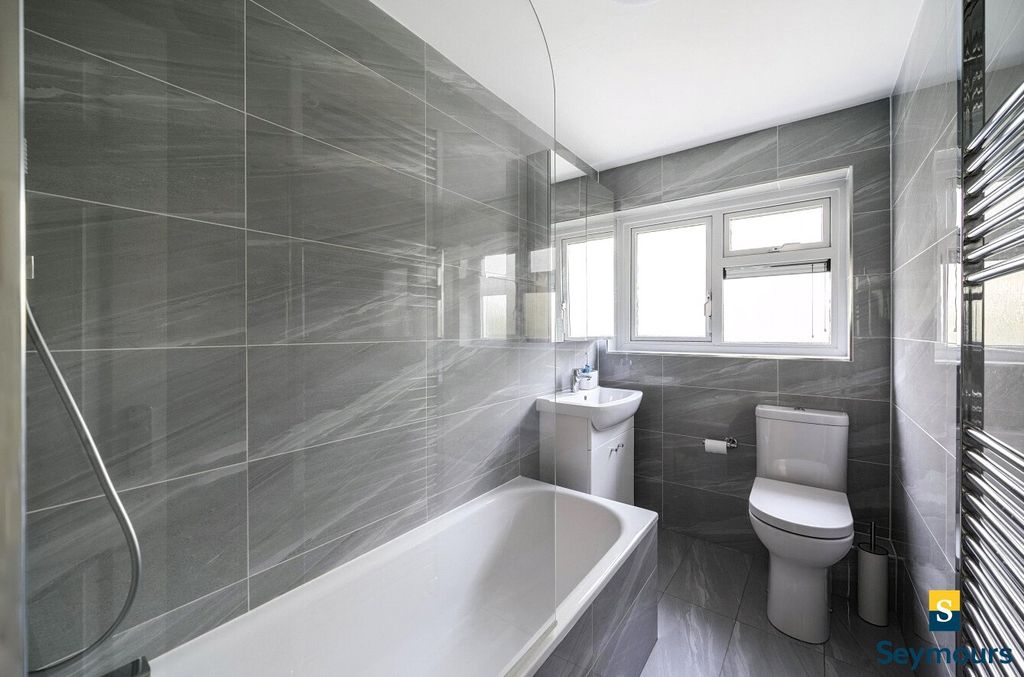 Property photo 2 of 13 Bathroom