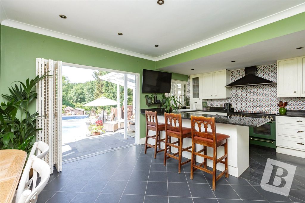 Property photo 2 of 20 Kitchen/Diner