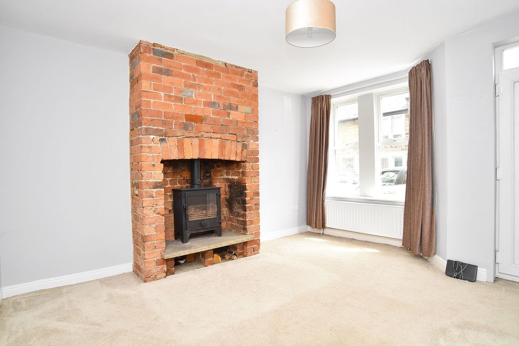 Property photo 2 of 12
