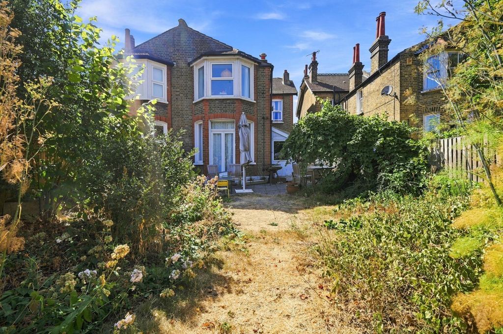 Property photo 3 of 20 Rear Garden